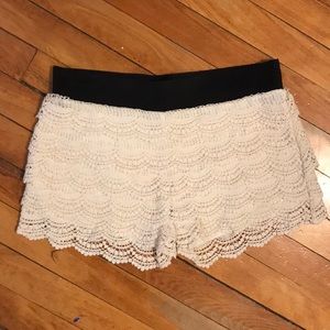 Tiered lace shorts
